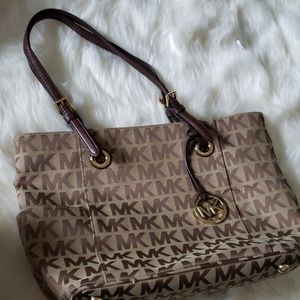 Michael kors should bag